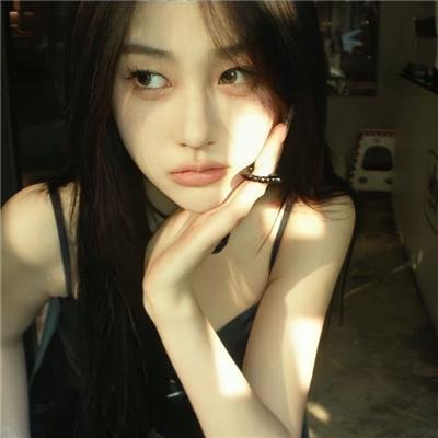 背鸭子的男孩